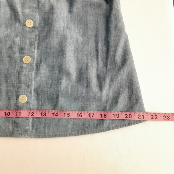 J. Crew tank top light blue chambray blouse faux button front women size medium - Picture 10 of 12